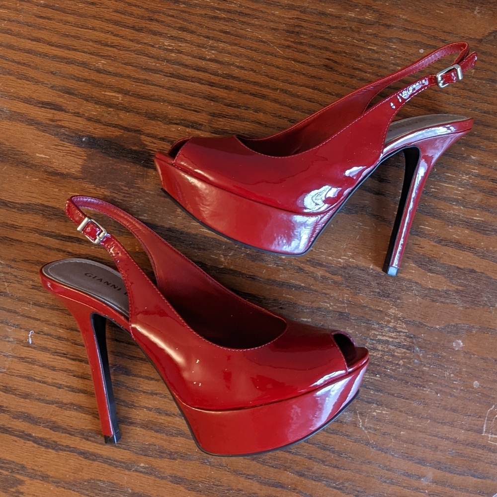 Gianni Bini red open toe sling back stilettos